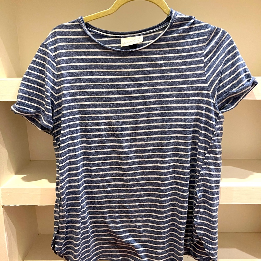 T shirt Universal Thread
